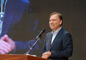 استاندار: ۱۹۰۰طرح بوشهر در هفته دولت افتتاح یا آغاز می‌شود