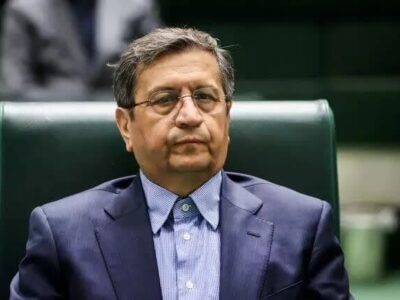 همتی از وزارت اقتصاد کنار رفت