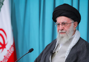 در برابر دشمن همه با هم باشید، همانند جنگ ۱۲روزه