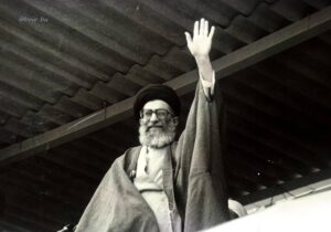 سفر رهبر شهید به بوشهر در قاب تصویر