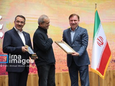 قدردانی از استاندار بوشهر توسط رئیس جمهور+عکس