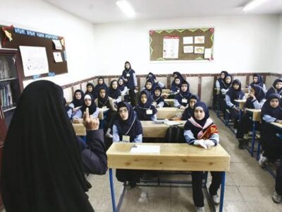 فوران دانش آموز در جم!
