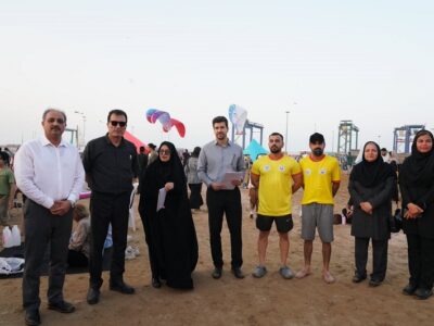 تجلیل از دو ناجی غریق بوشهری به‌دلیل نجات جان یک شهروند
