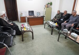دیدار امام جمعه بوشهر با نمایندگان استان