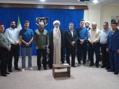دیدار بازیگر مطرح با امام جمعه بوشهر + عکس